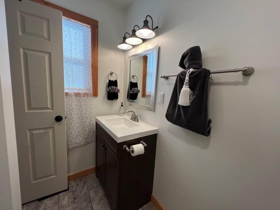 Timelessly Restored Home - Entirely Yours To Enjoy Billings Esterno foto