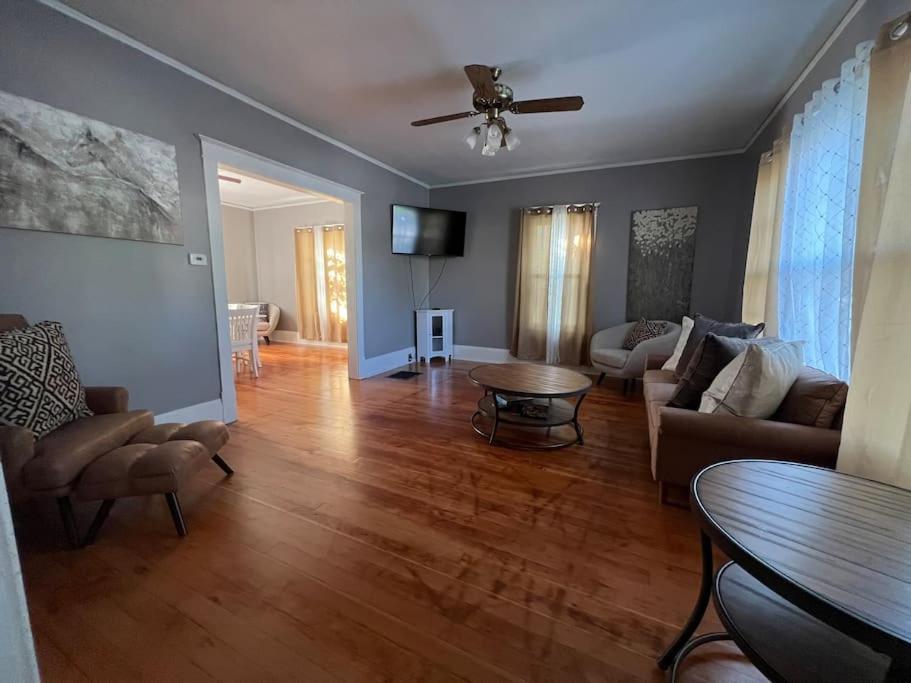 Timelessly Restored Home - Entirely Yours To Enjoy Billings Esterno foto